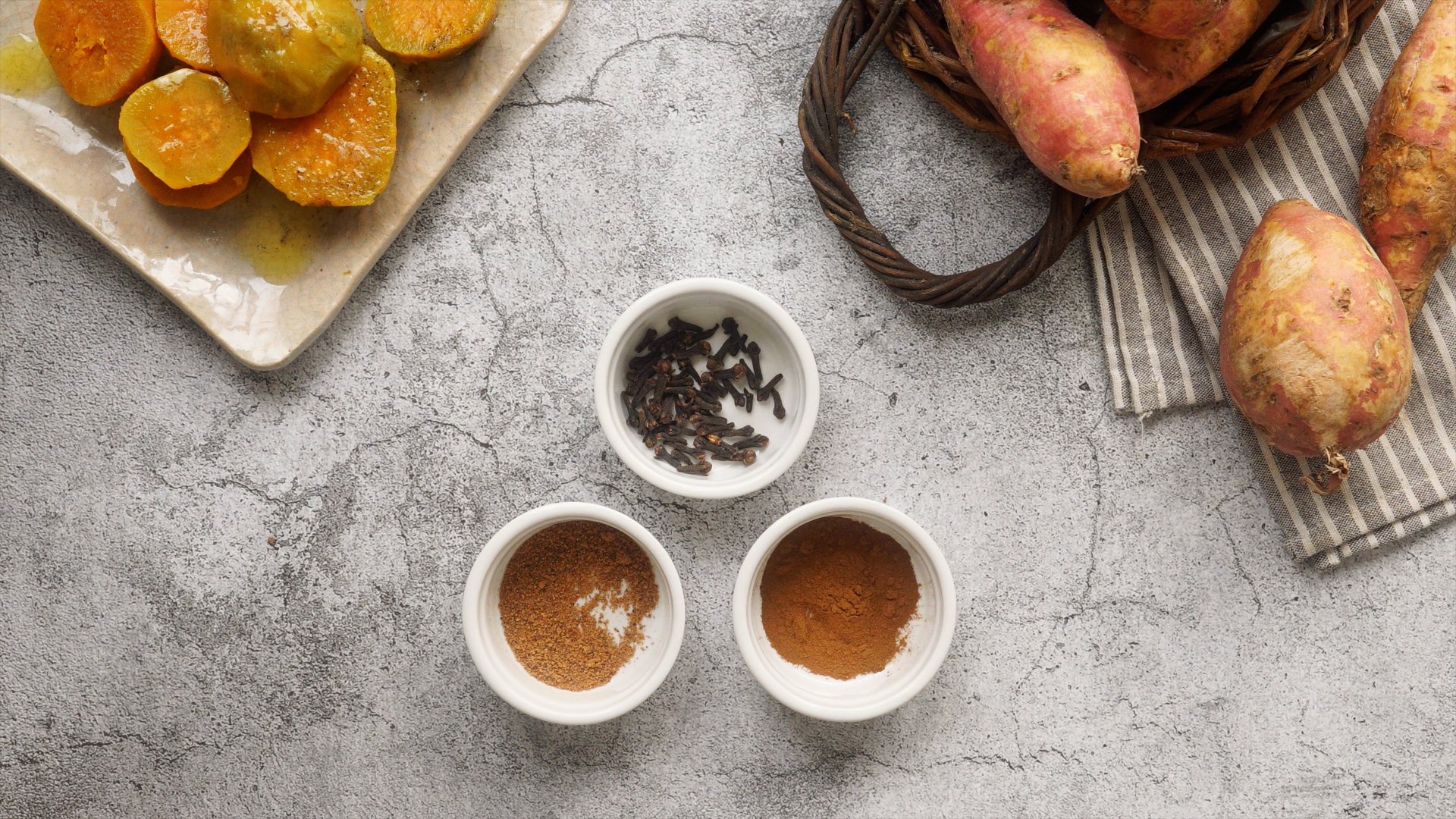 3 Ways to Make Steamed Sweet Potatoes