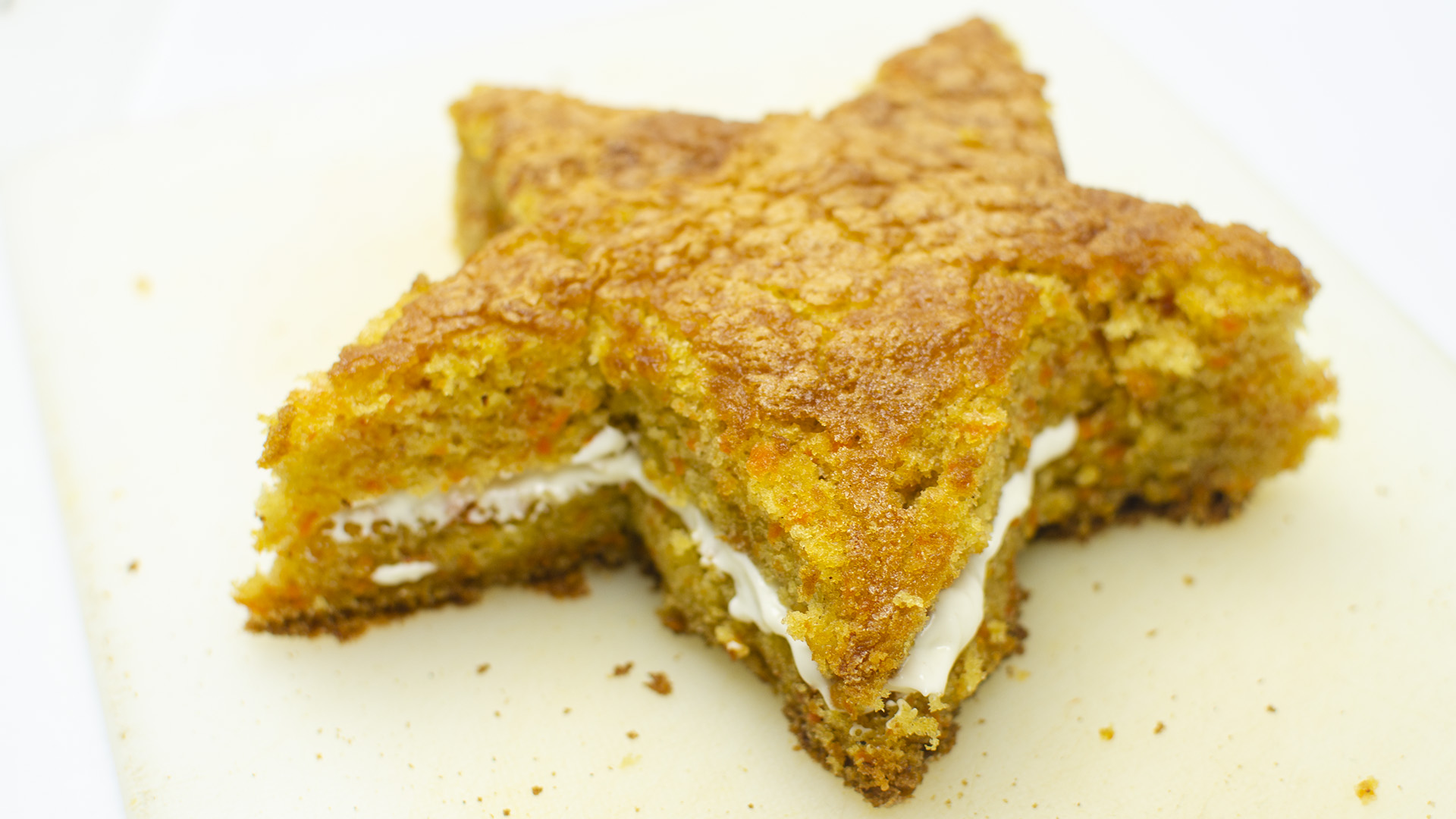 3 Ways to Make a Star Shaped Cake